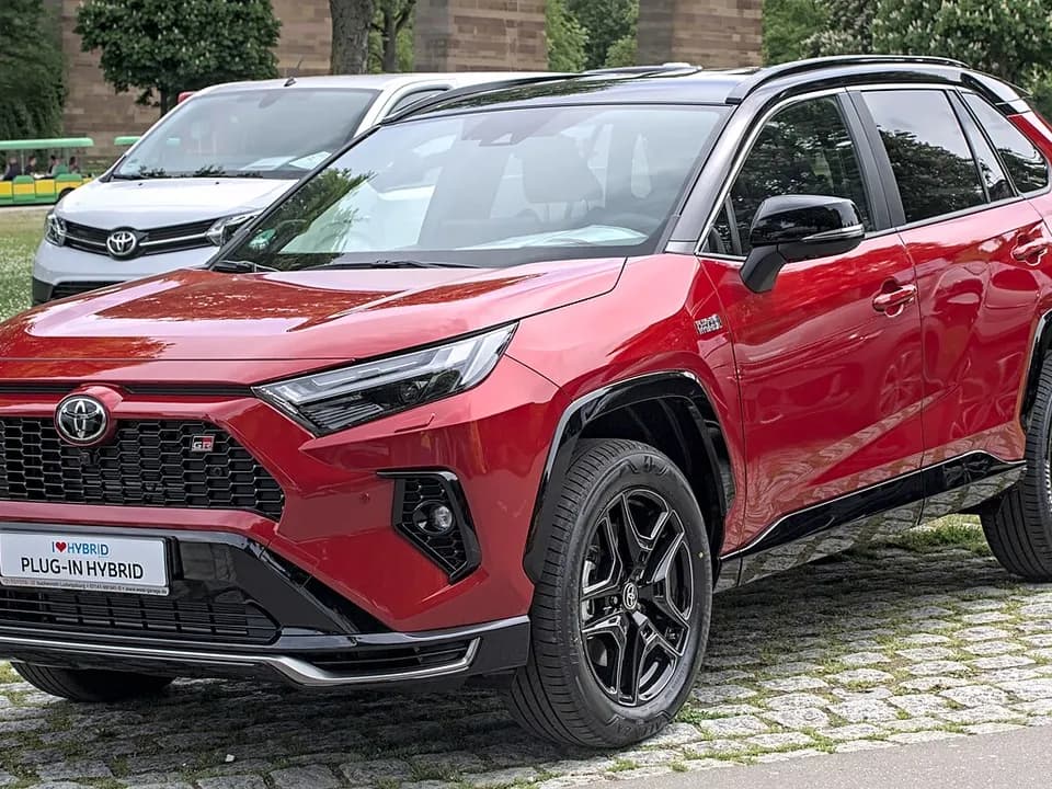Toyota RAV4 2023 Hybrid Limited — Top Spec AWD-e
